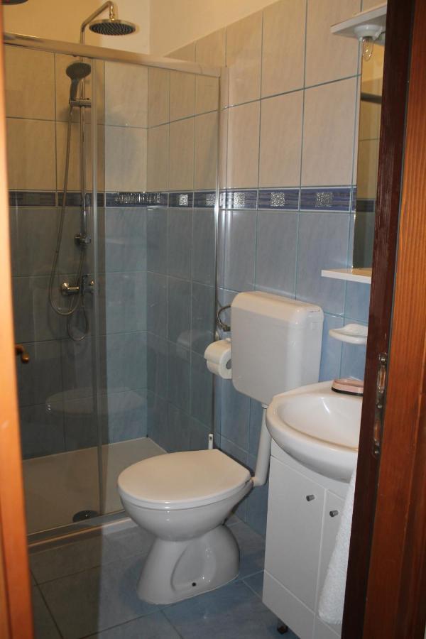 Apartments Neno Pula Ngoại thất bức ảnh